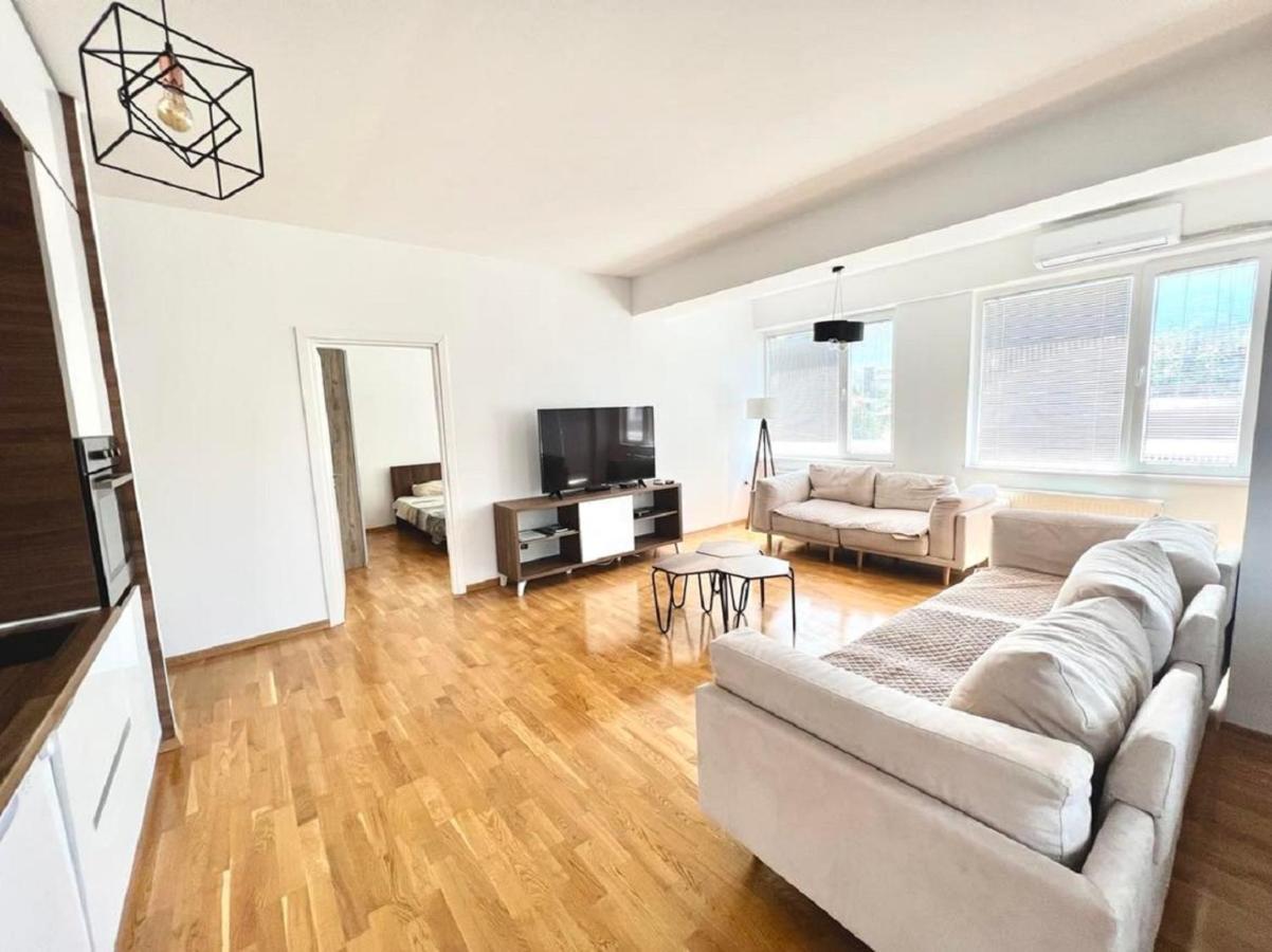 High-End Spacious Apartment Next To City Mall Üsküp Dış mekan fotoğraf