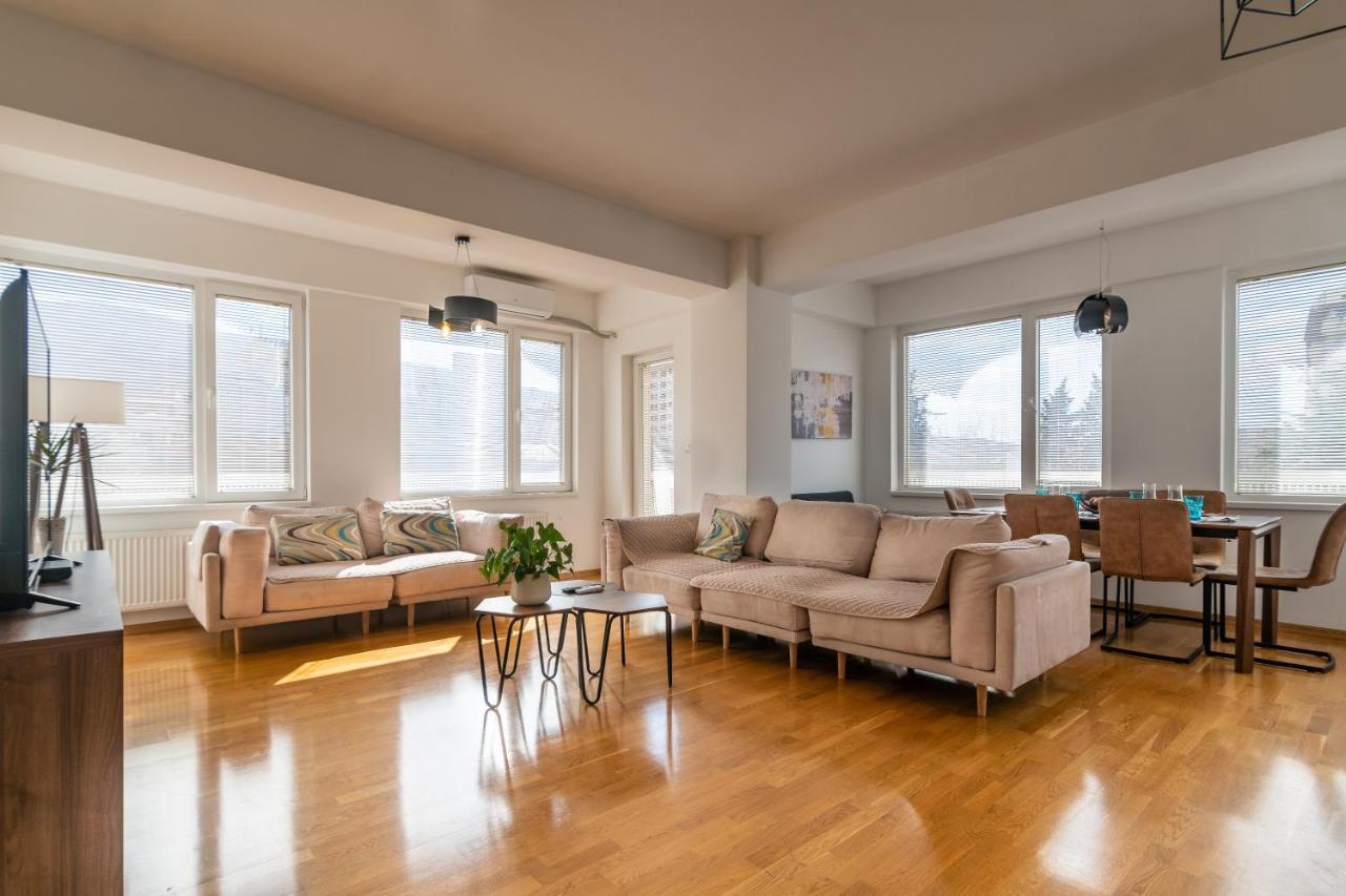 High-End Spacious Apartment Next To City Mall Üsküp Dış mekan fotoğraf