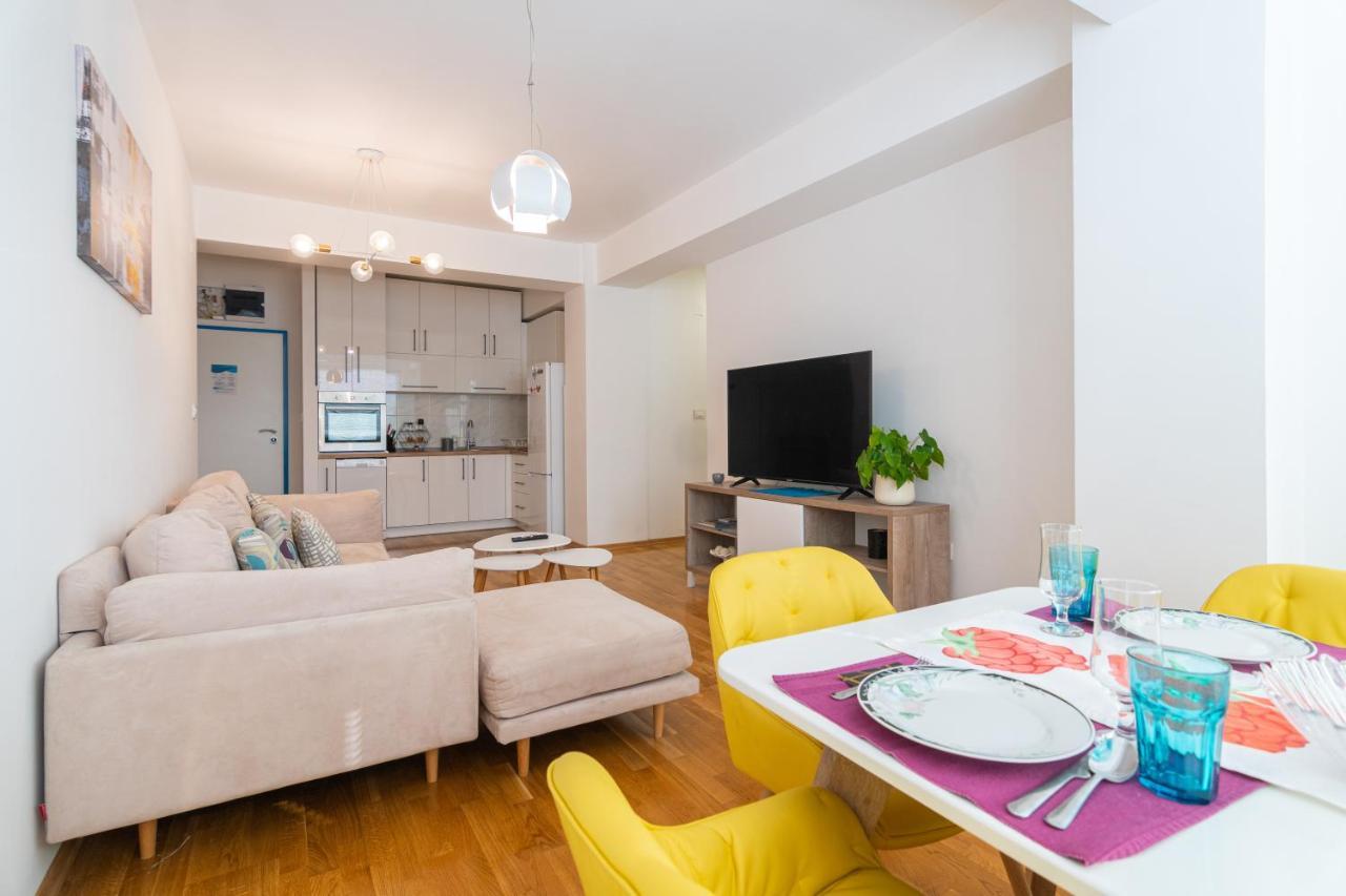 High-End Spacious Apartment Next To City Mall Üsküp Dış mekan fotoğraf