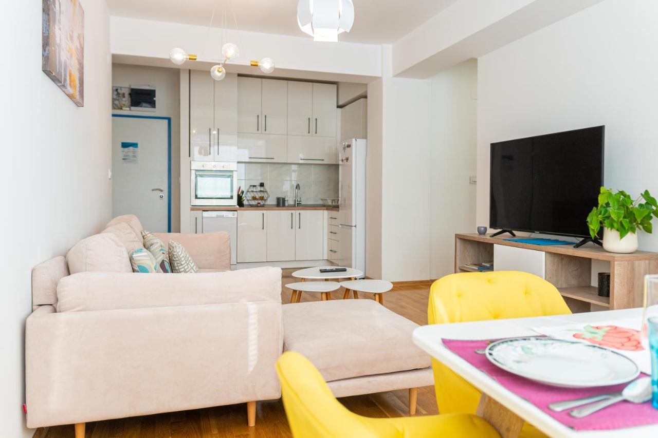 High-End Spacious Apartment Next To City Mall Üsküp Dış mekan fotoğraf