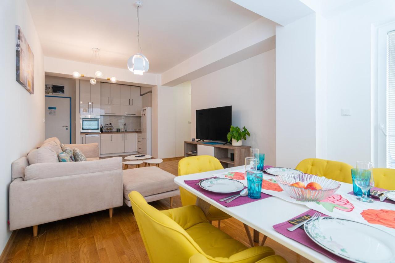 High-End Spacious Apartment Next To City Mall Üsküp Dış mekan fotoğraf