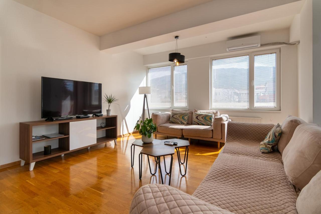 High-End Spacious Apartment Next To City Mall Üsküp Dış mekan fotoğraf