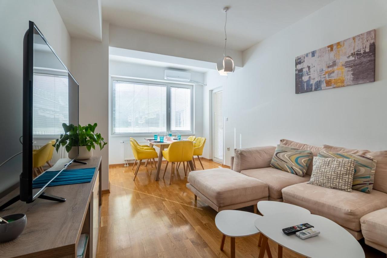 High-End Spacious Apartment Next To City Mall Üsküp Dış mekan fotoğraf