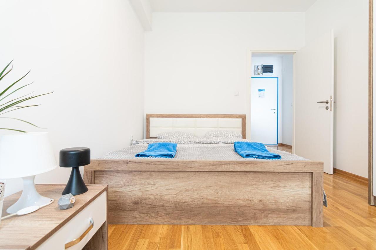 High-End Spacious Apartment Next To City Mall Üsküp Dış mekan fotoğraf