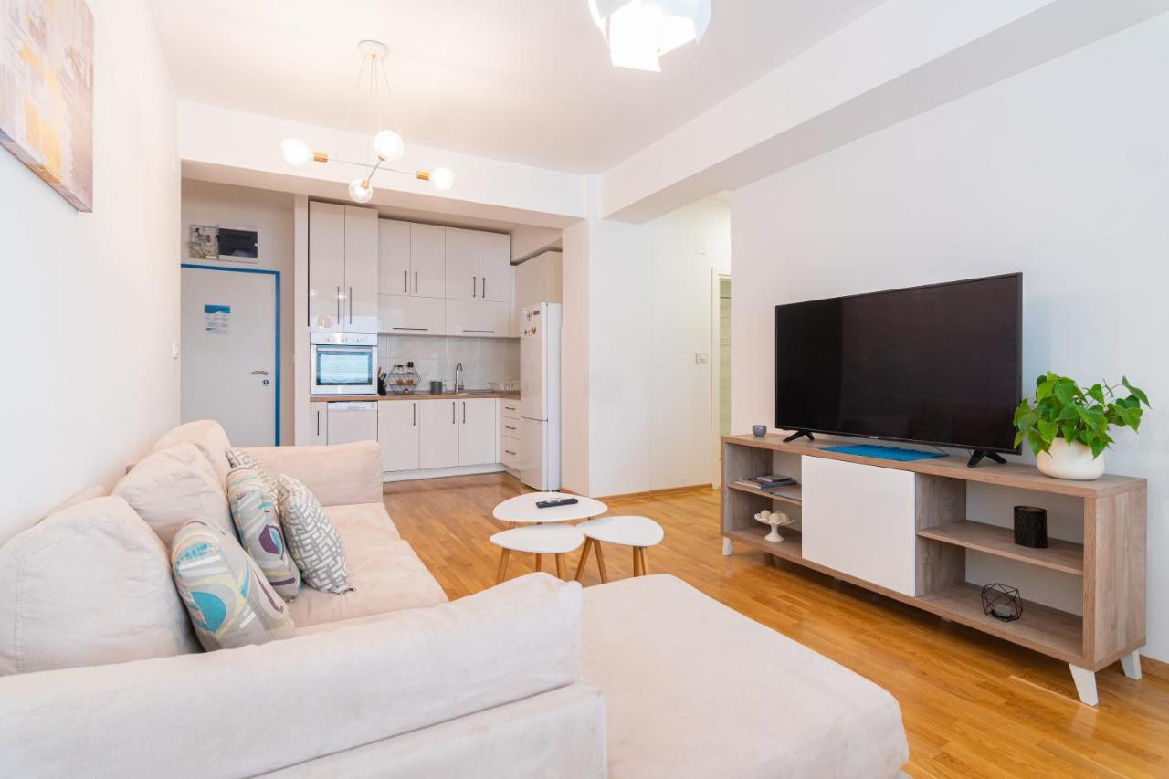 High-End Spacious Apartment Next To City Mall Üsküp Dış mekan fotoğraf